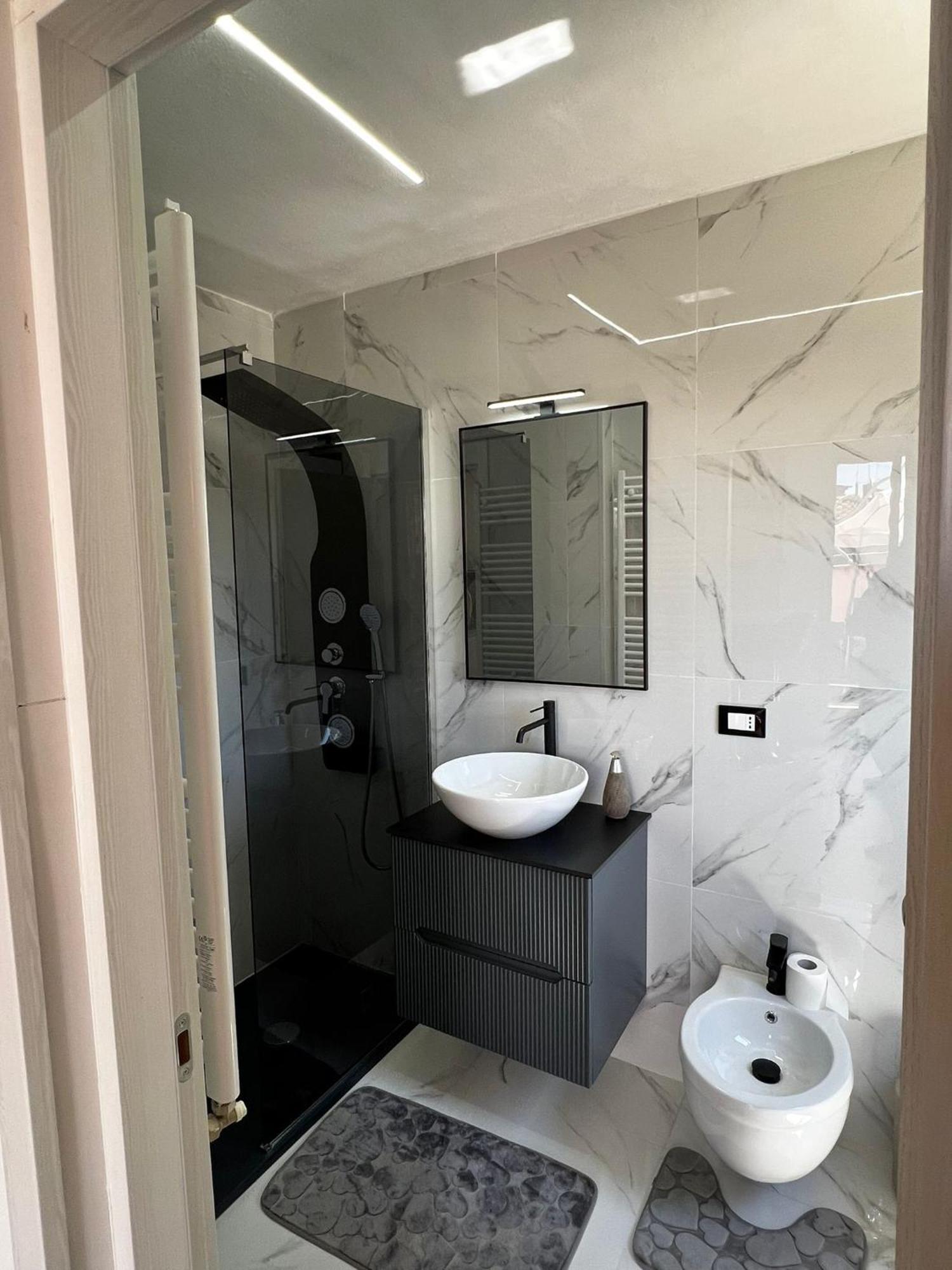 La Nuova Casa Aparthotel Равена Екстериор снимка